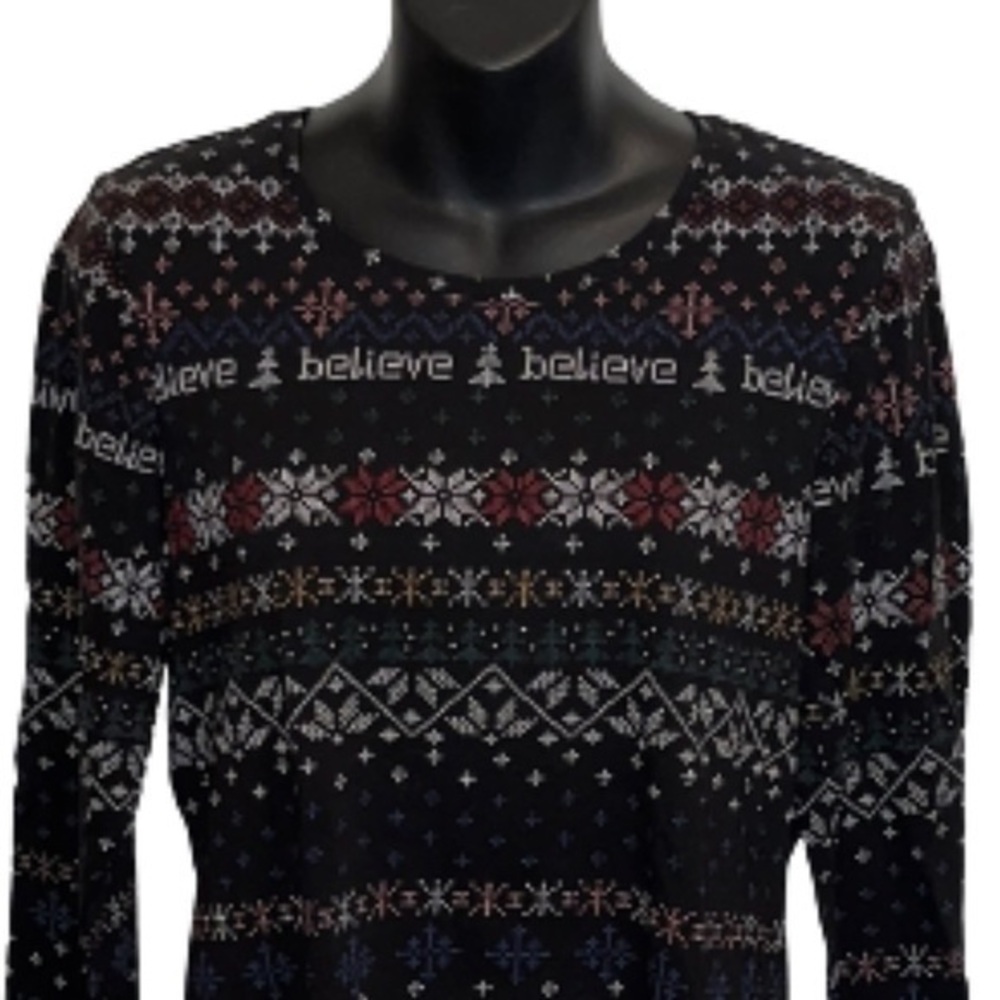 Christopher & Banks Believe holiday long sleeve top size S